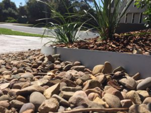 Garden Edge with Rocks and Mulch